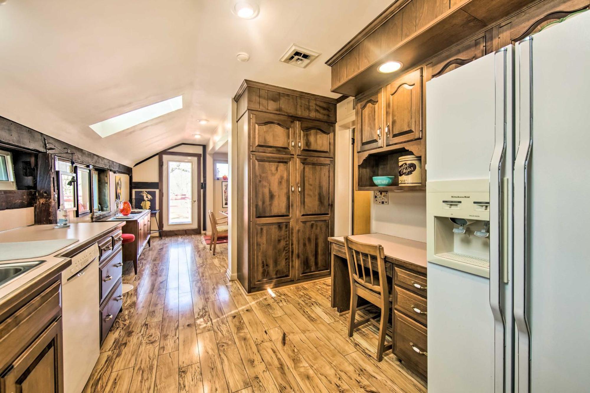 Runningwater Apartment In Lancaster With Deck Exterior photo